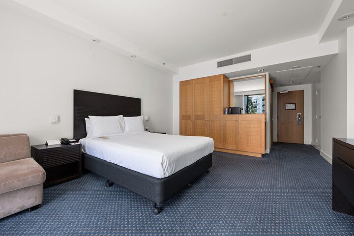 Room 15 of 113