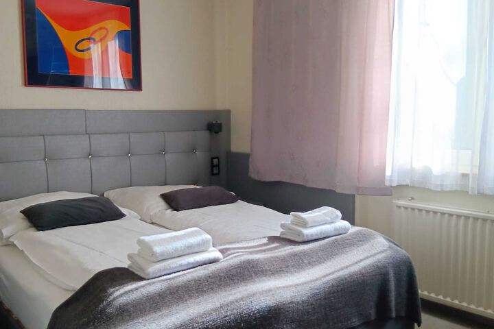 Room 20 of 44