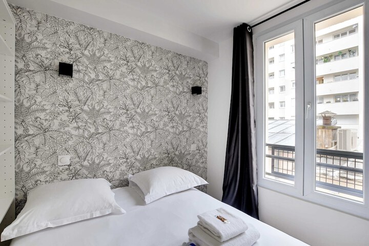 Room 13 of 92
