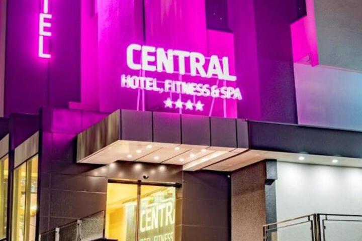 Central Hotel Fitness and Spa