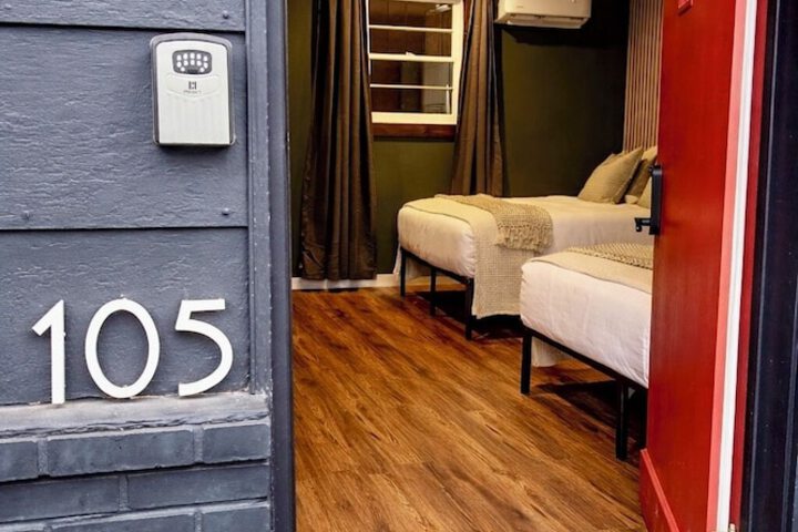 Room 85 of 130