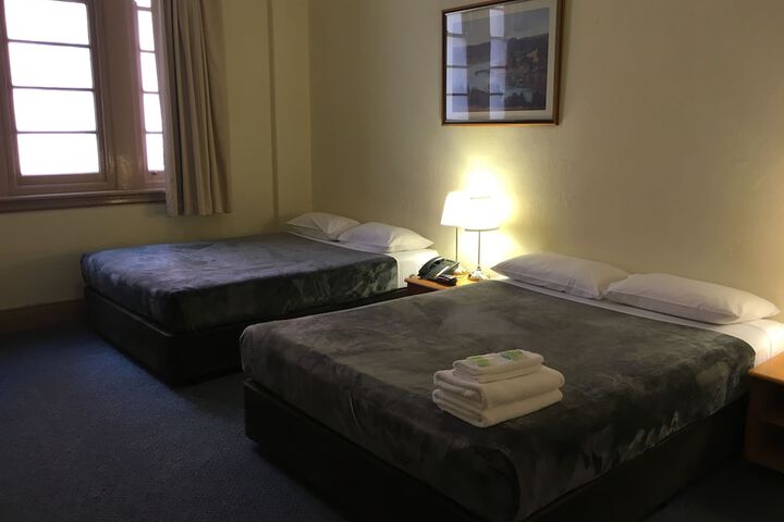 Room 7 of 73