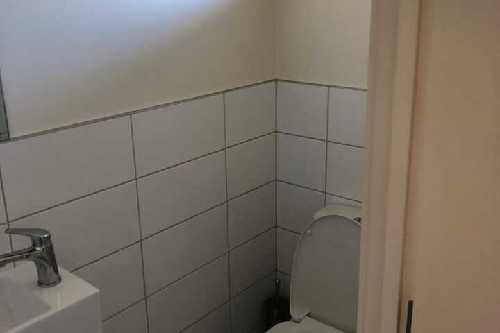 Room 13 of 17