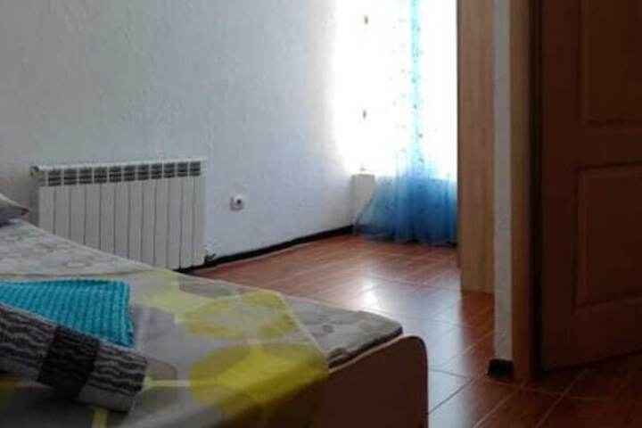 Room 10 of 29