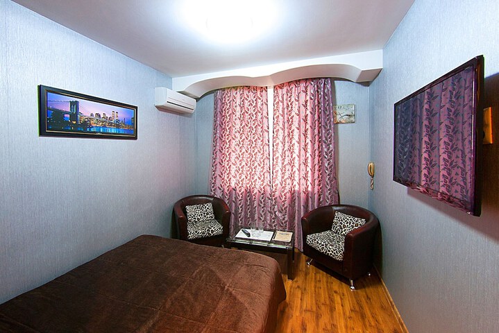 Room 18 of 61