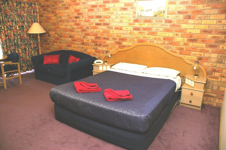 Room 3 of 31