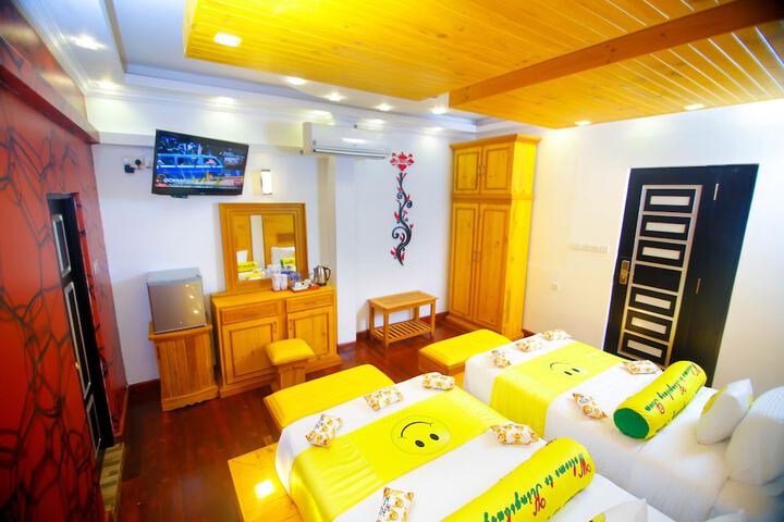 Room 45 of 230