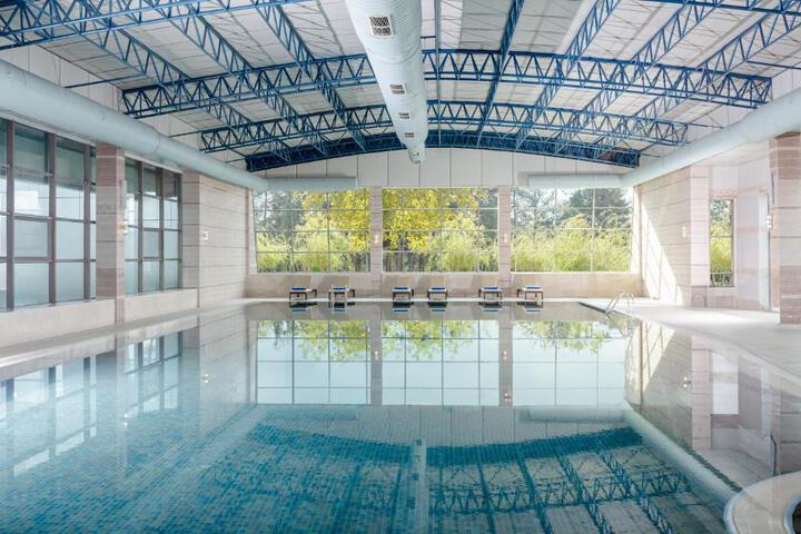 Spa 1 of 13