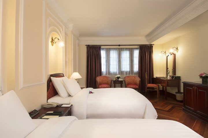 Room 16 of 193