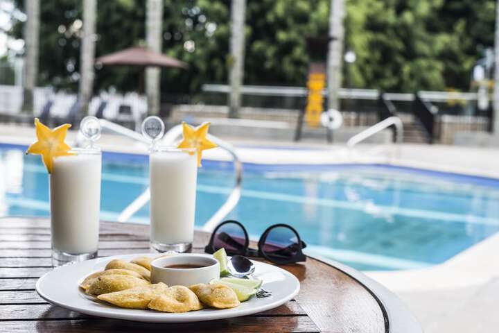 Hotel Pool
