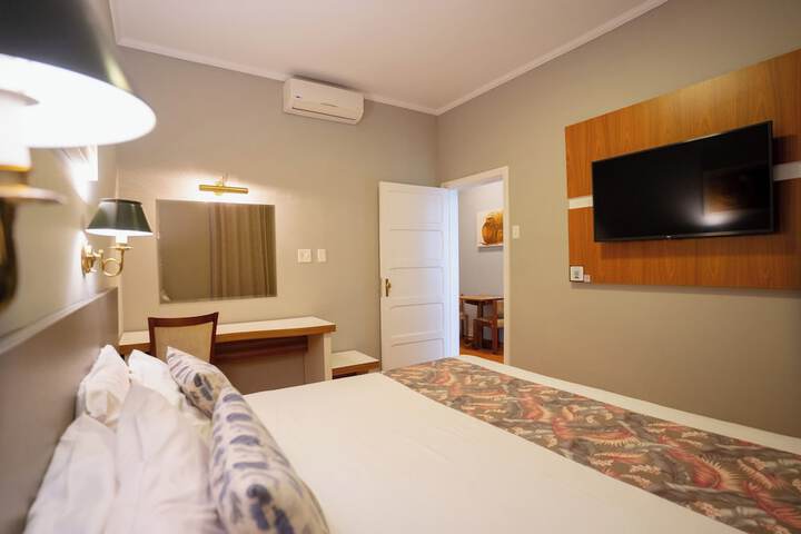 Room 51 of 175
