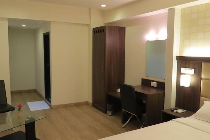Room 17 of 25