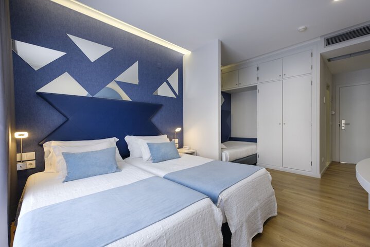 Room 11 of 41
