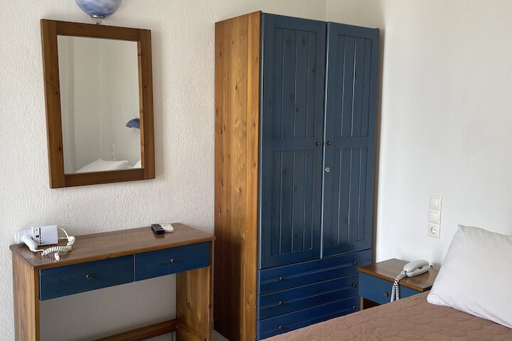 Room 9 of 81