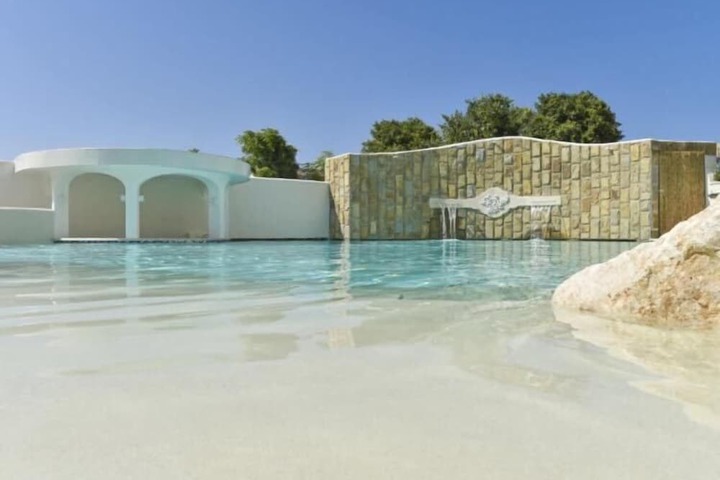 Pool 8 of 14