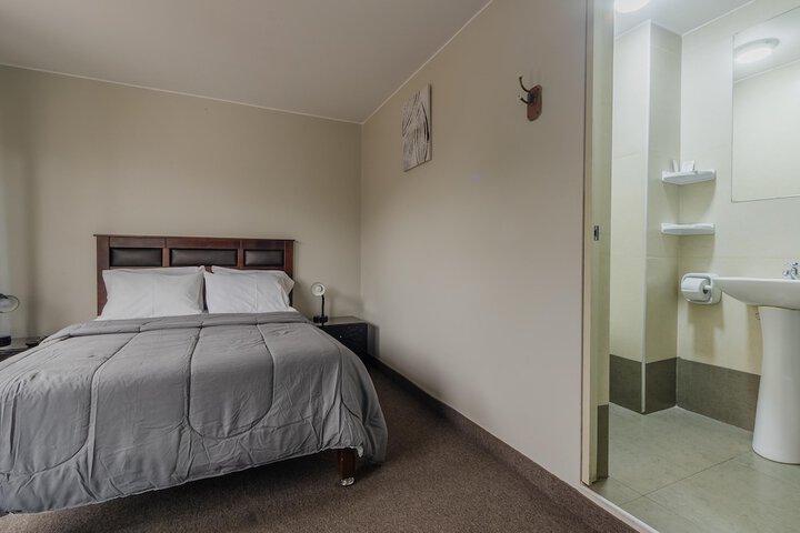 Room 44 of 94