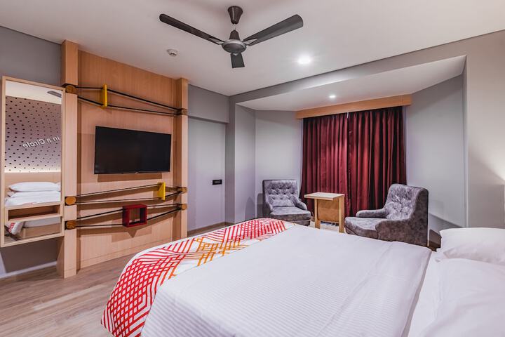 Room 12 of 48