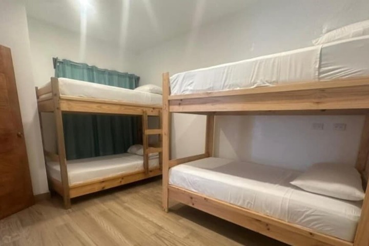 Room 8 of 99