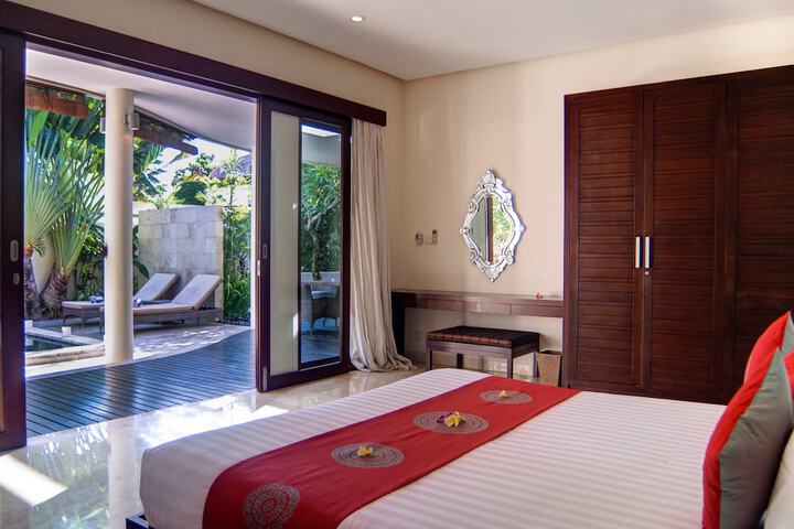 Room 6 of 20