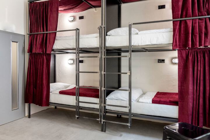Room 16 of 57