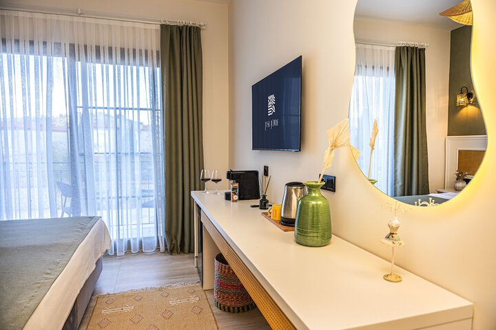 Room 33 of 89