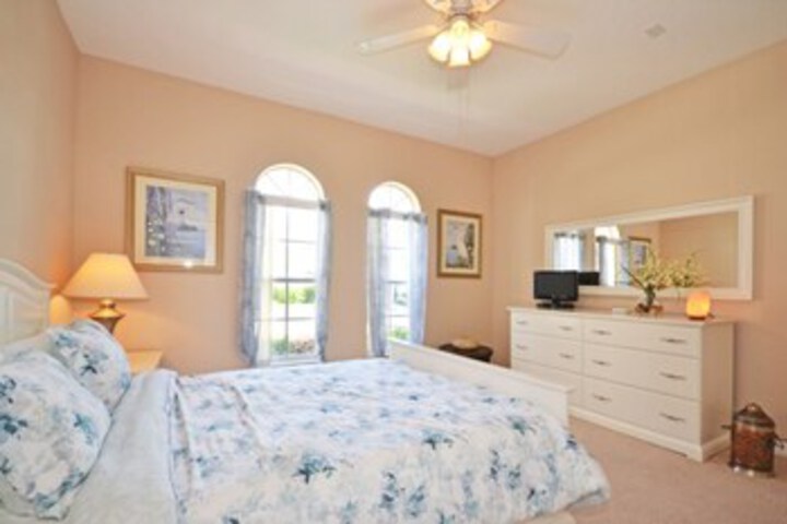 Room 44 of 60