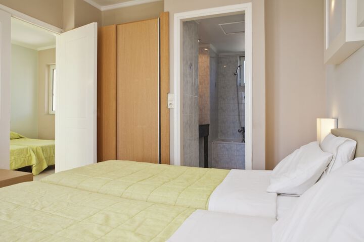 Room 16 of 229