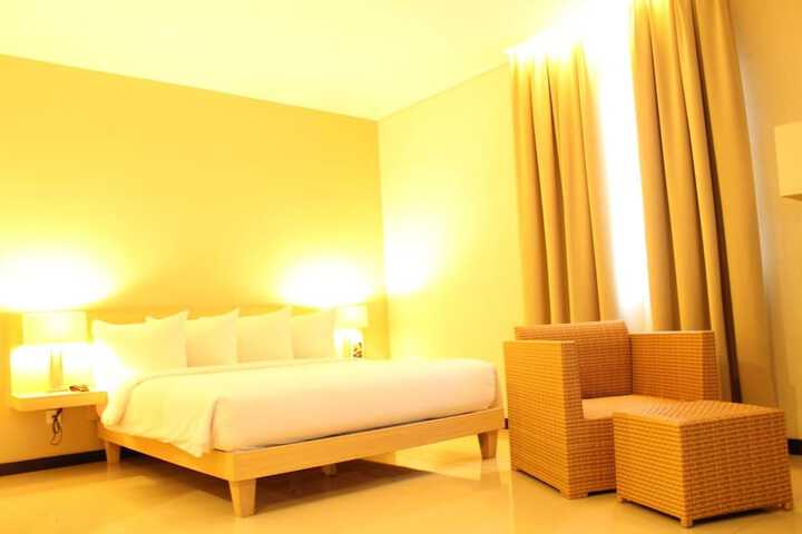 Room 14 of 38