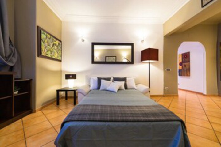 Room 7 of 34