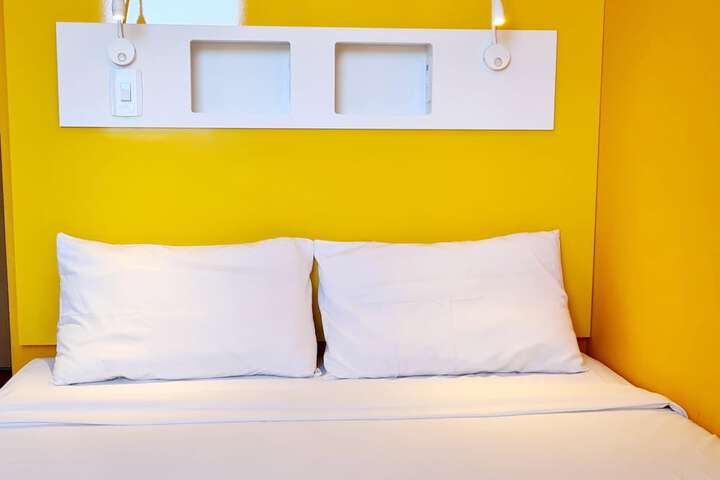 Room 21 of 82