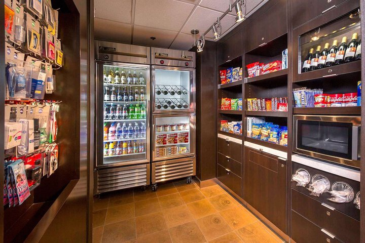 Snack bar