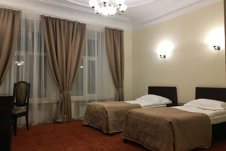 Room 16 of 83