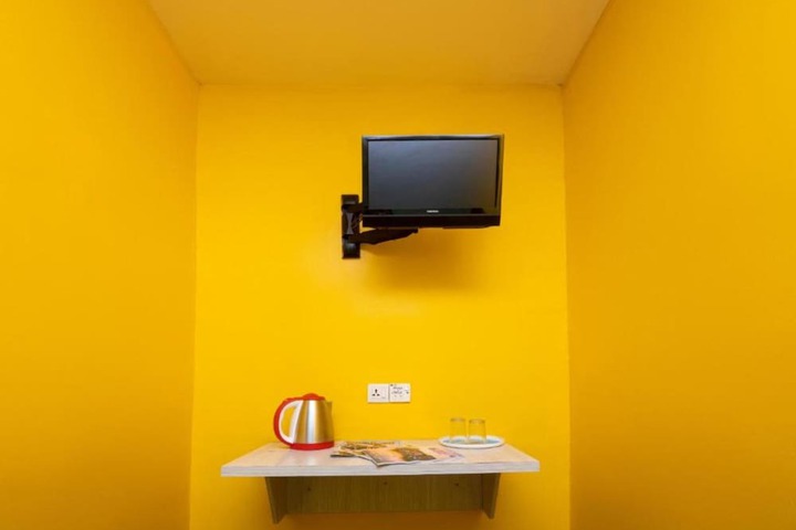 Room 7 of 19