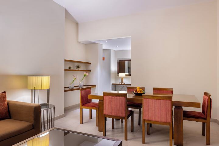 Room 36 of 178