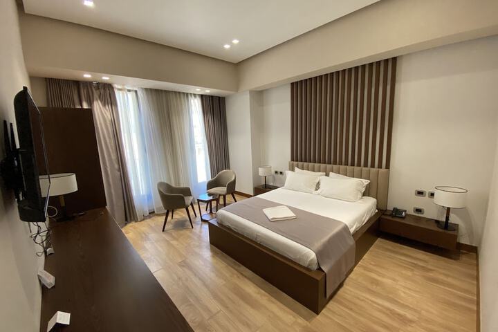 Room 4 of 22