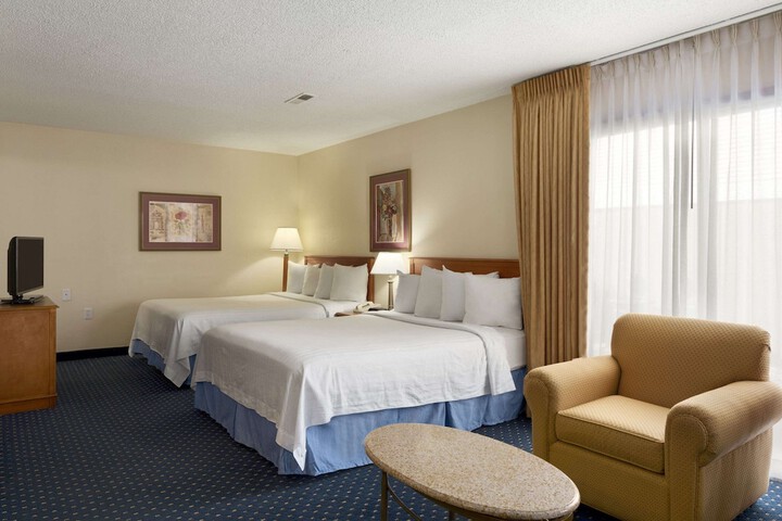 1 King Bed Suite (1 of 2)