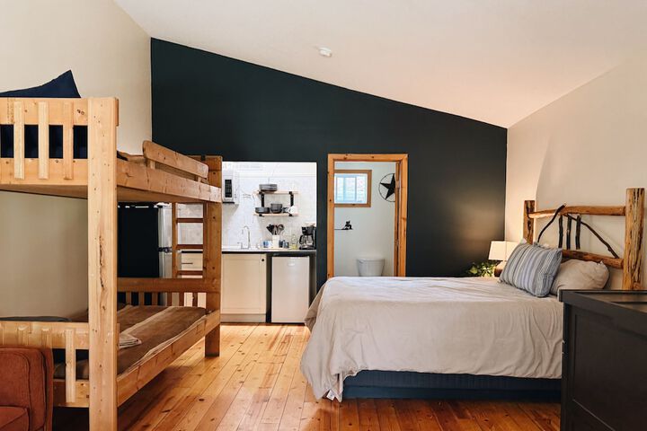 Room 41 of 53