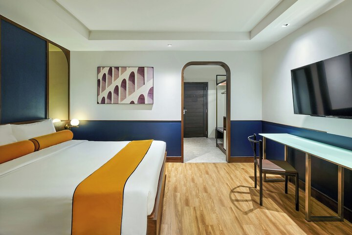 Room 19 of 64