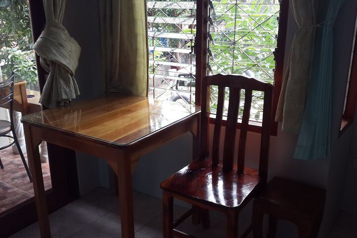 Room 6 of 17