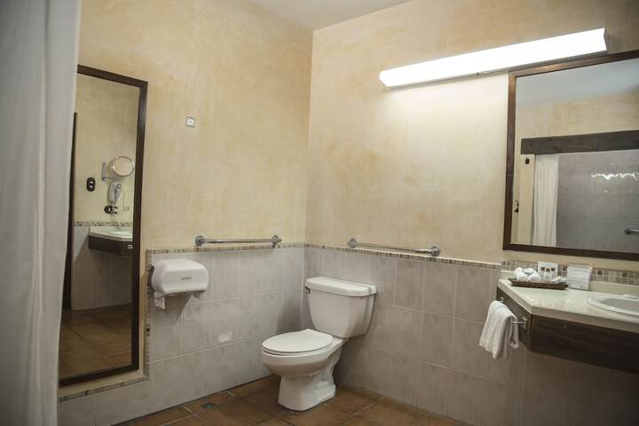 Room 15 of 65