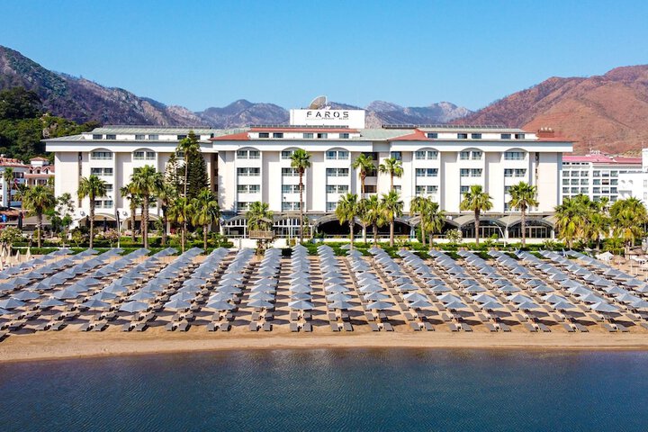 Faros Premium Beach Hotel