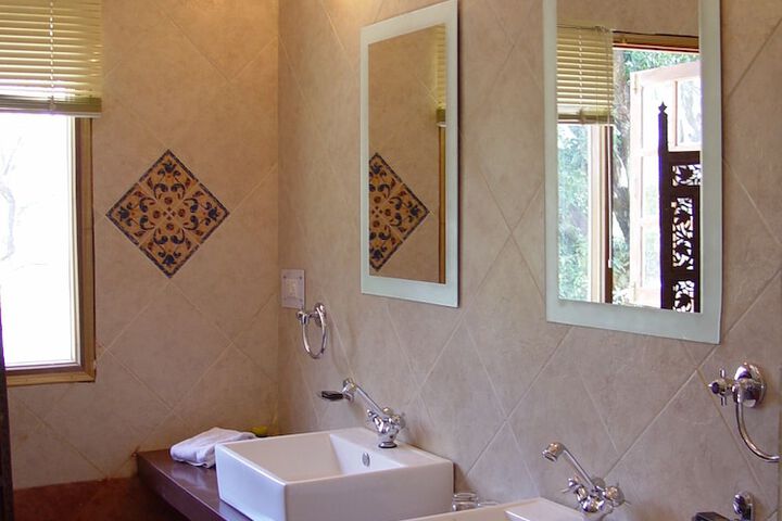 Room 20 of 36