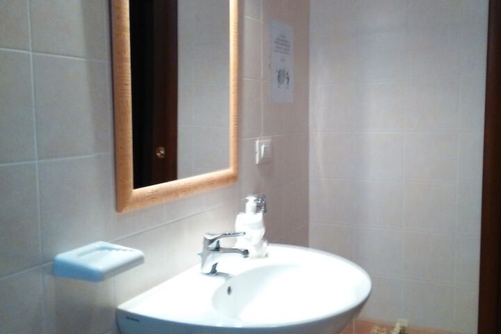 Room 19 of 61