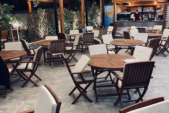 Dining 60 of 104