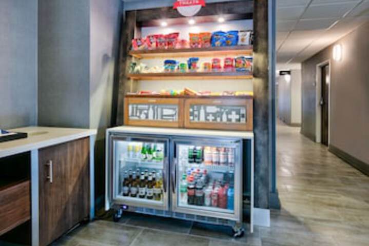 Snack bar