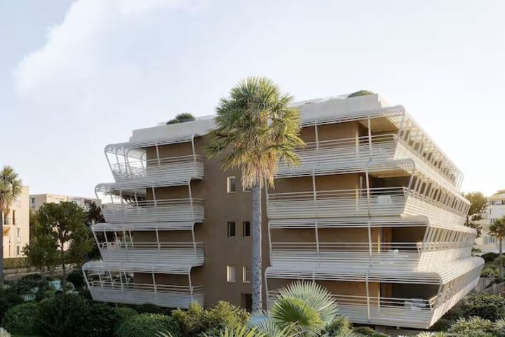 Hotel Ventura Saint-Tropez Tapestry Collection by Hilton in Saint-Tropez