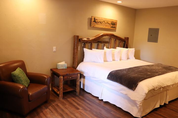 Room 12 of 48