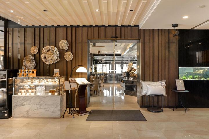 Hotel Lobby