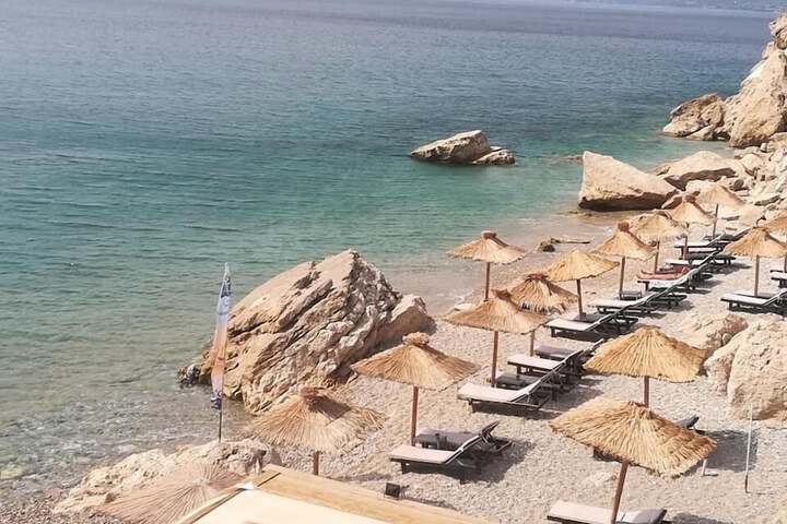 Beach 44 of 62