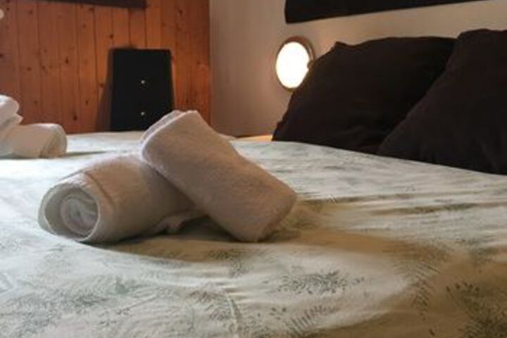 Room 12 of 48